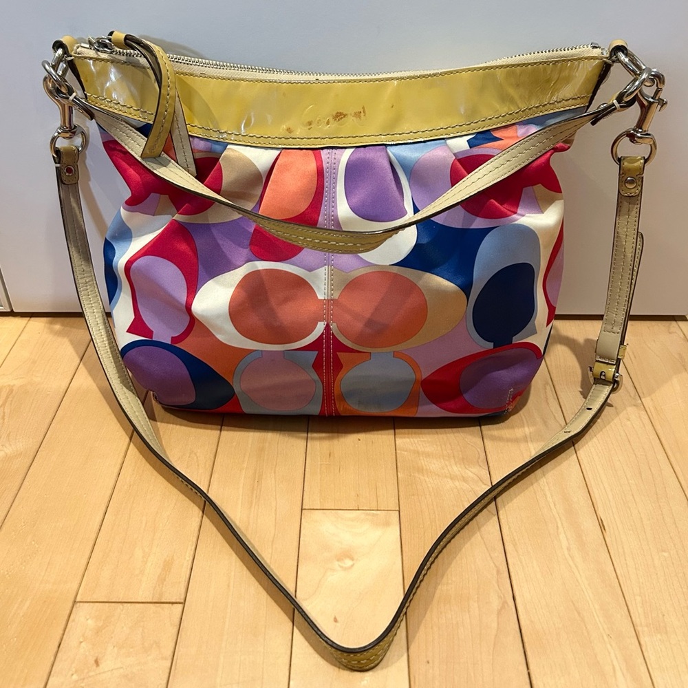 Vintage 80’s Coach Signature Scarf Hobo Purse #F13800